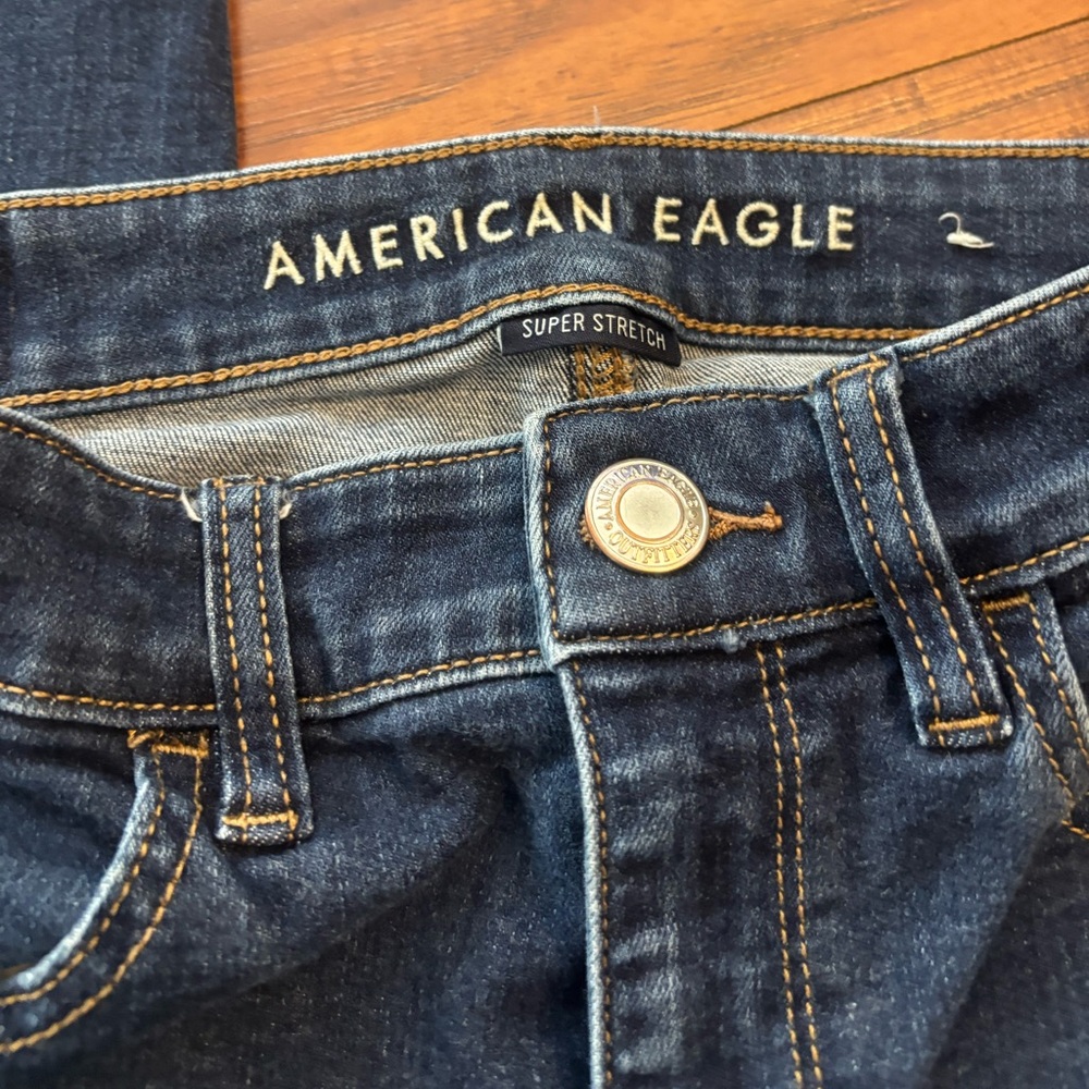 American Eagle Dark Indigo Denim Jeans with Contrast Stitching Super Strech